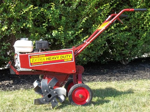 Most Important Tools for Summer Lawn Maintenance | Lawrence Tool Rental Inc.